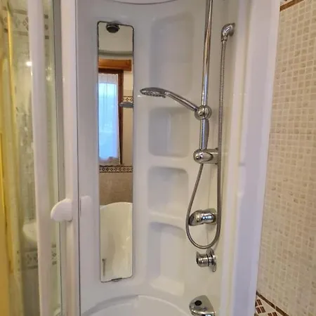 Luxury 아파트